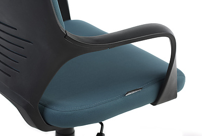 Кресло для руководителя IQ black - фото товара 8 из 12