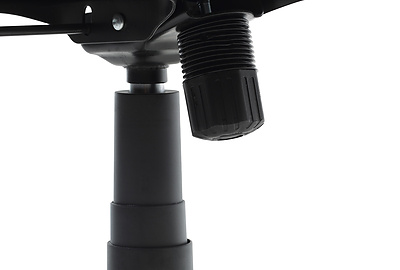 Кресло для руководителя IQ black - фото товара 9 из 12