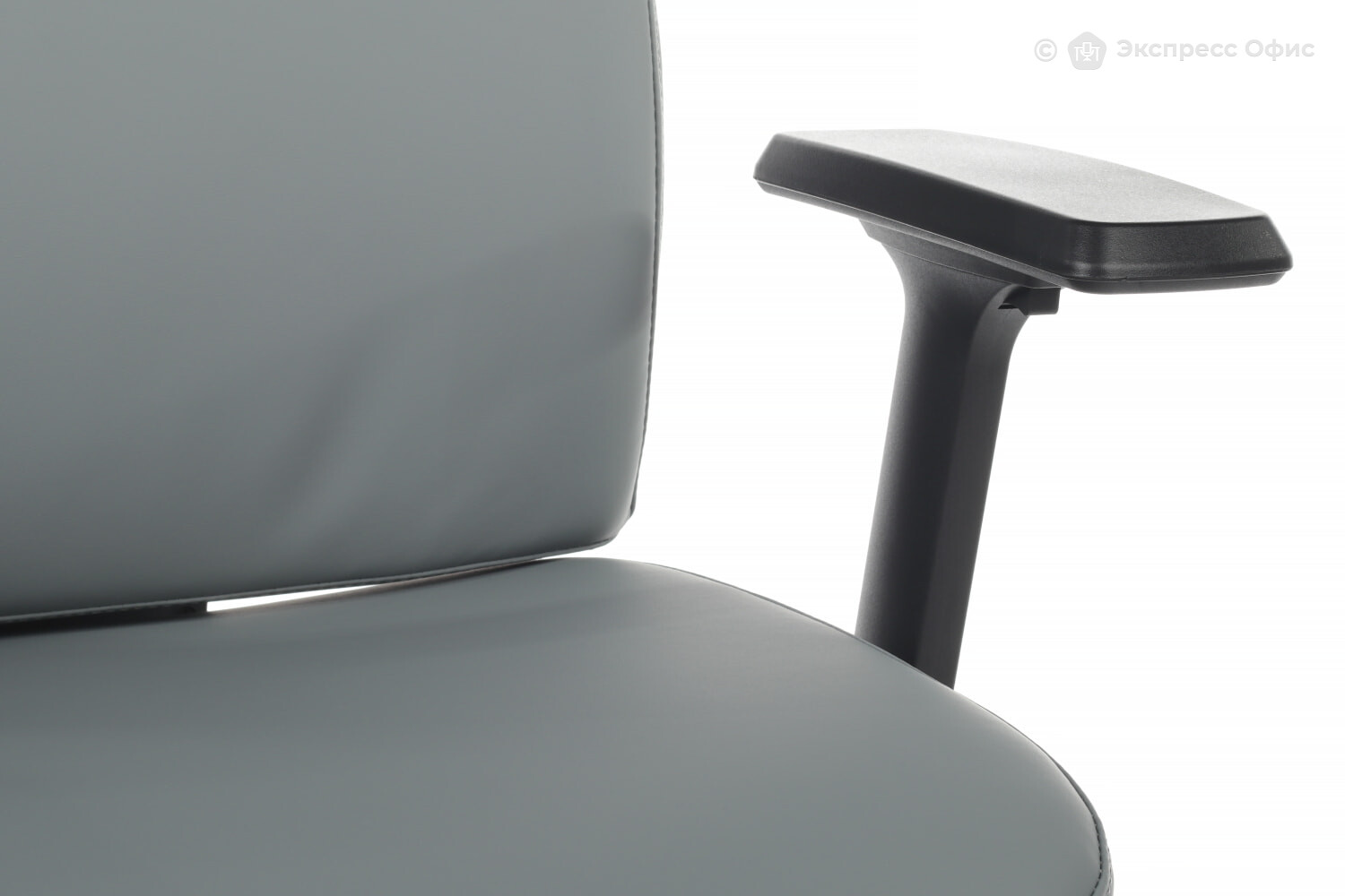 Кресло для руководителя RV Design Boston KB023H - фото товара 8 из 11