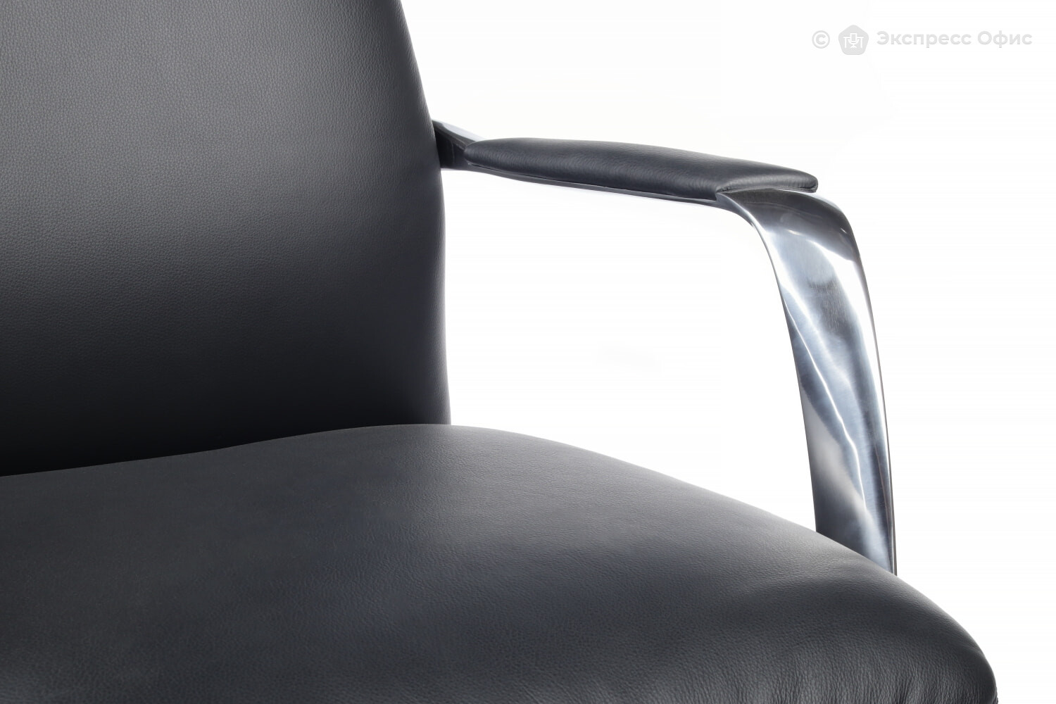 Кресло для руководителя RV Design Pablo A2216-1 - фото товара 7 из 10