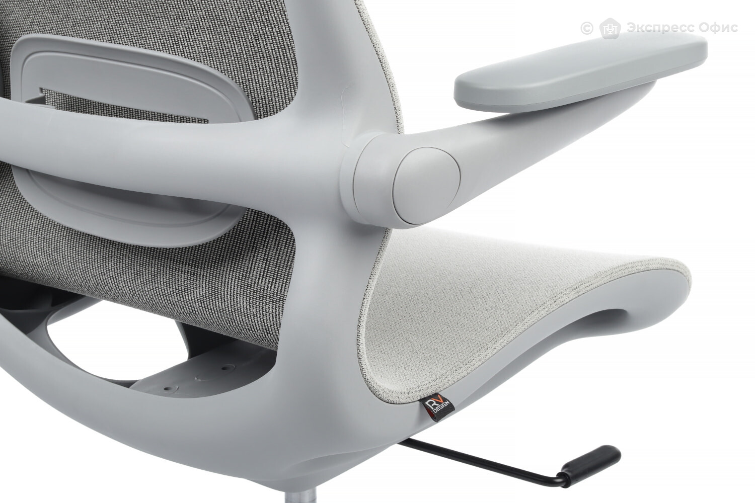 Кресло офисное Miller YX-300 - фото товара 7 из 16