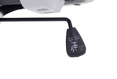 Кресло для руководителя IQ RV RCH 8989 - фото товара 10 из 13
