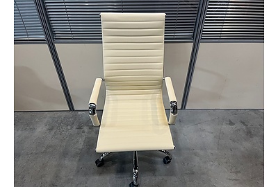 Кресло для руководителя Бюрократ CH-883/IVORY - фото товара 2 из 13