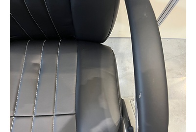 Кресло для руководителя Бюрократ T-898SL/BLACK - фото товара 5 из 22