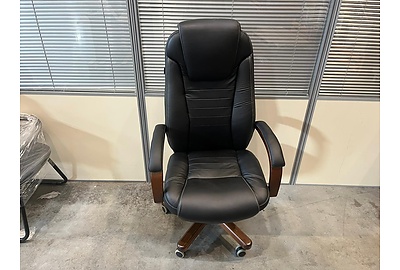 Кресло для руководителя Бюрократ T-9923WALNUT/BLACK - фото товара 2 из 14