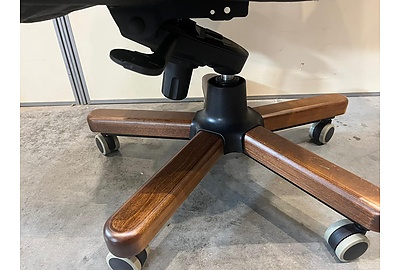 Кресло для руководителя Бюрократ T-9923WALNUT/BLACK - фото товара 5 из 14