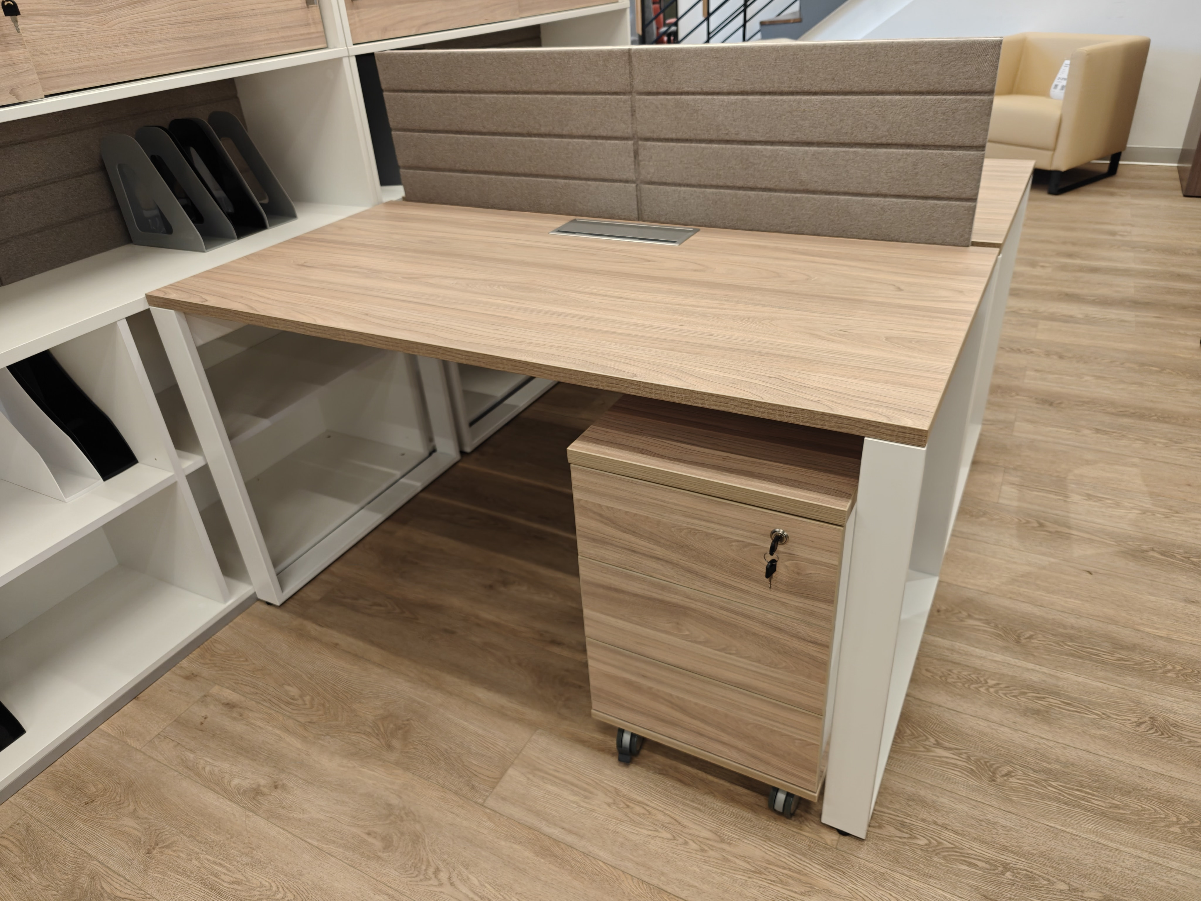 Стол письменный с лючком Allegro AG.105.AR.L.72.WH Акация Равелло ...